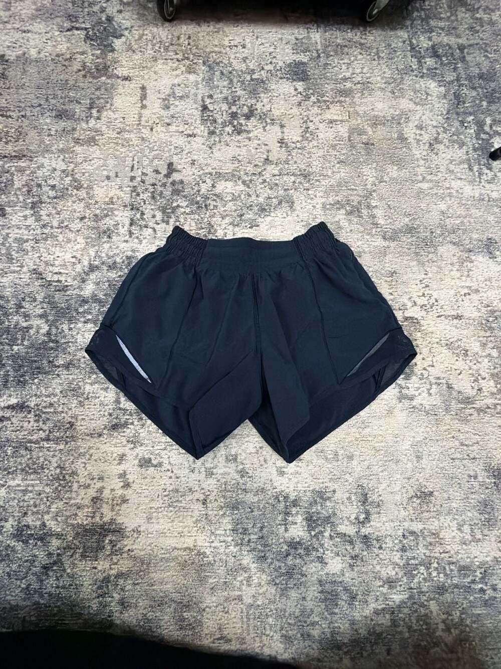 Lululemon Hotty Hot Short Size 2 Navy Lined Athletic